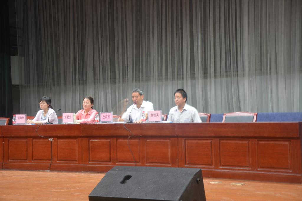 汽车与物流学院大一辅导员