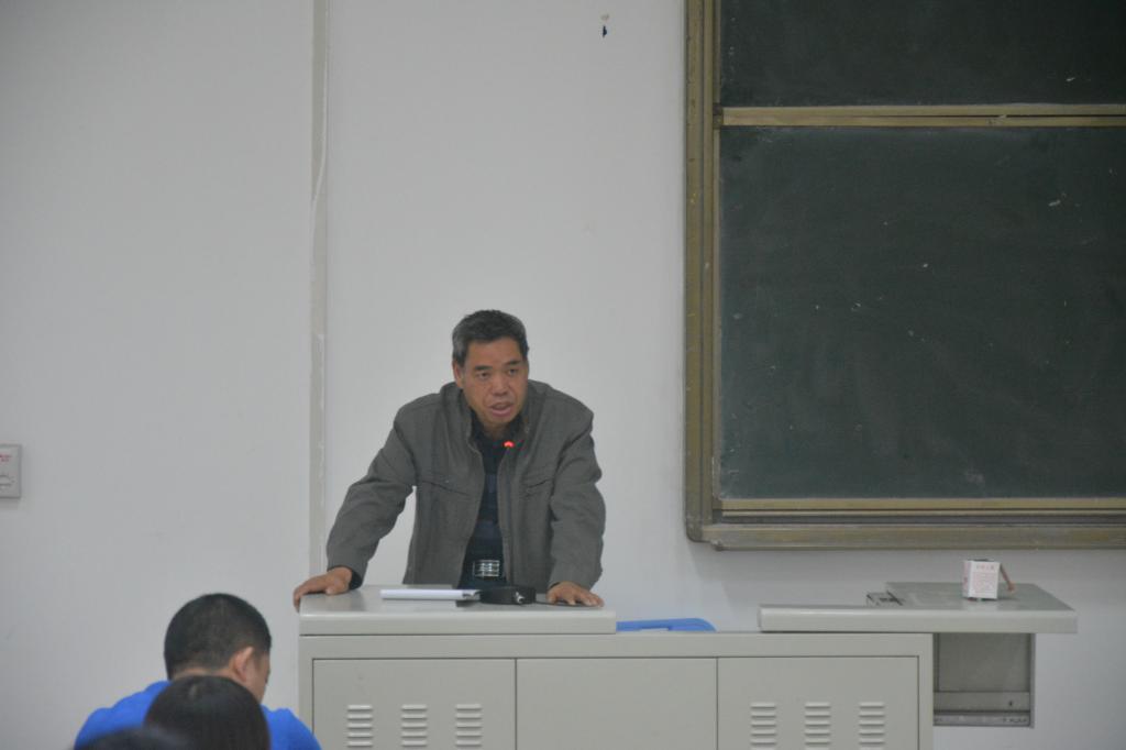 汽车与物流学院学工办主任王尚宏